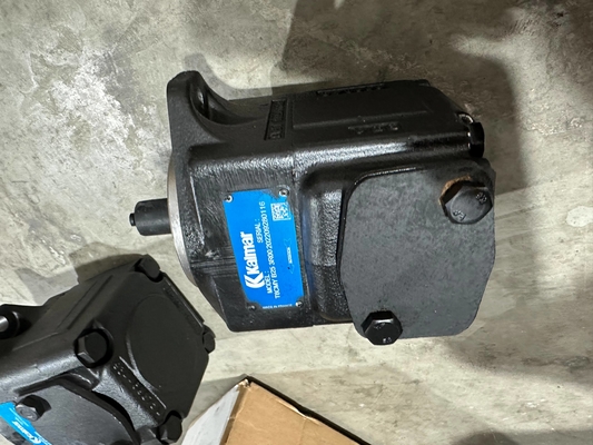 425817.8274 水力ポンプ カルマールリーチスタッカー部品