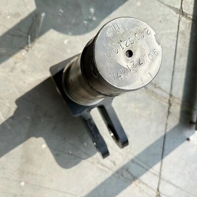 14111475 ステアリングナックル サニーリーチスタッカー部品