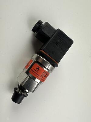 B240600000249 圧力センサー Sany リーチスタッカー部品