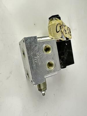 594340 バルブ CVS Ferrari リーチスタッカー部品